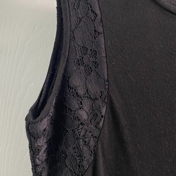 MNG by Mango Tank with floral pattern/arm details - Black - Picture 2 of 6